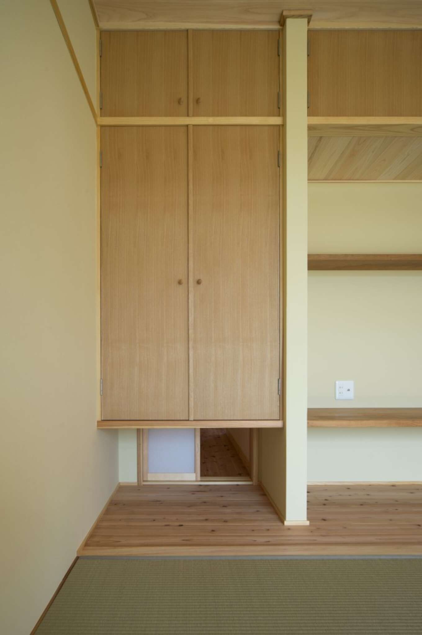 越屋根がおしゃれな平屋の家