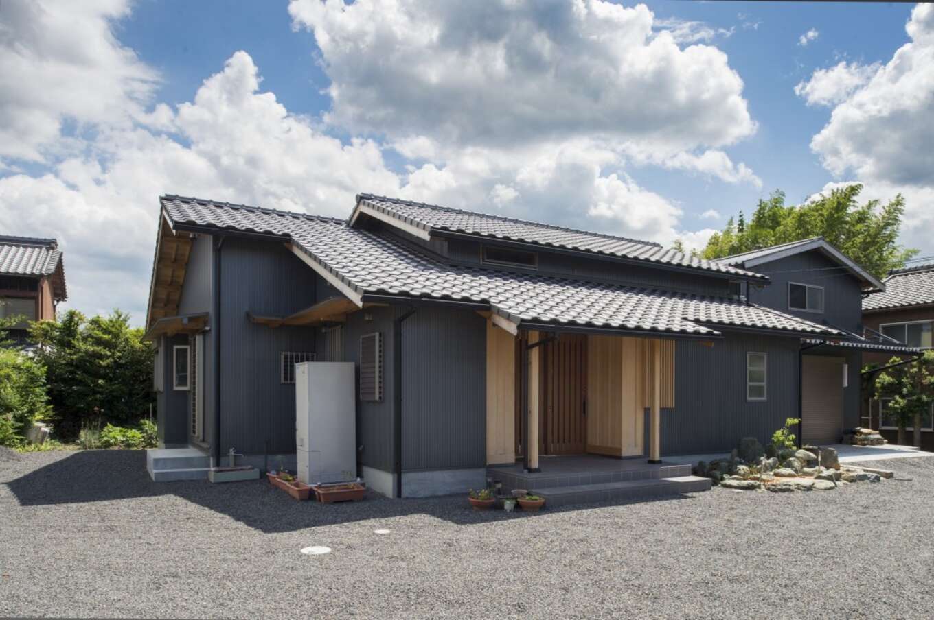 越屋根がおしゃれな平屋の家