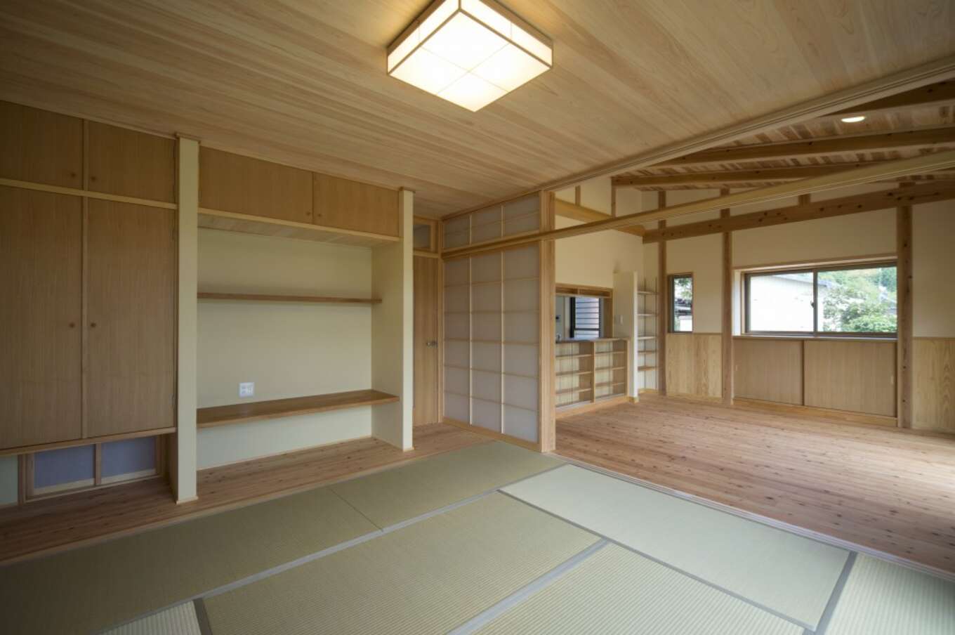 越屋根がおしゃれな平屋の家